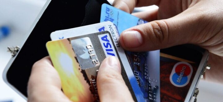 Количество выданных кредитных карт в июне составило 1,12 млн