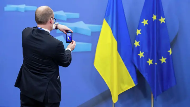 Украину тайно присоединяют к Европейскому союзу
