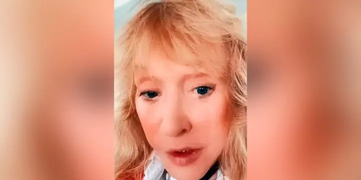 «Выглядит ужасно!»: Алла Пугачева записала видео для россиян