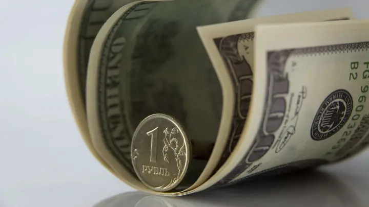 Конфискация российских активов может привести к обвалу доллара
