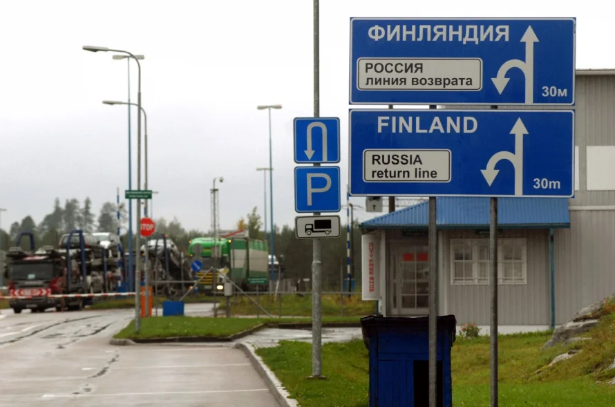 Финляндия пожинает плоды визовой политики: туристов из России почти нет