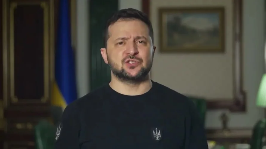 Зеленский угрожает Параду Победы 9 мая: почему союзники отказываются от Киева