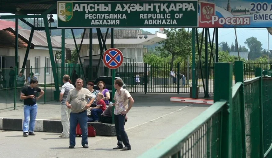 Граница с Абхазией летом 2025: новые сканеры, досмотры и прогнозы по очередям