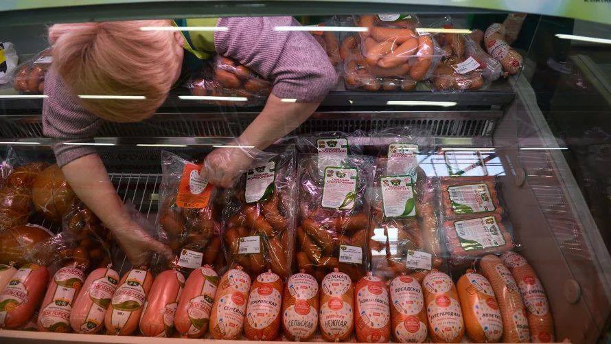 Цены на колбасу и мясо пойдут вверх: производители предупредили о росте до 15%