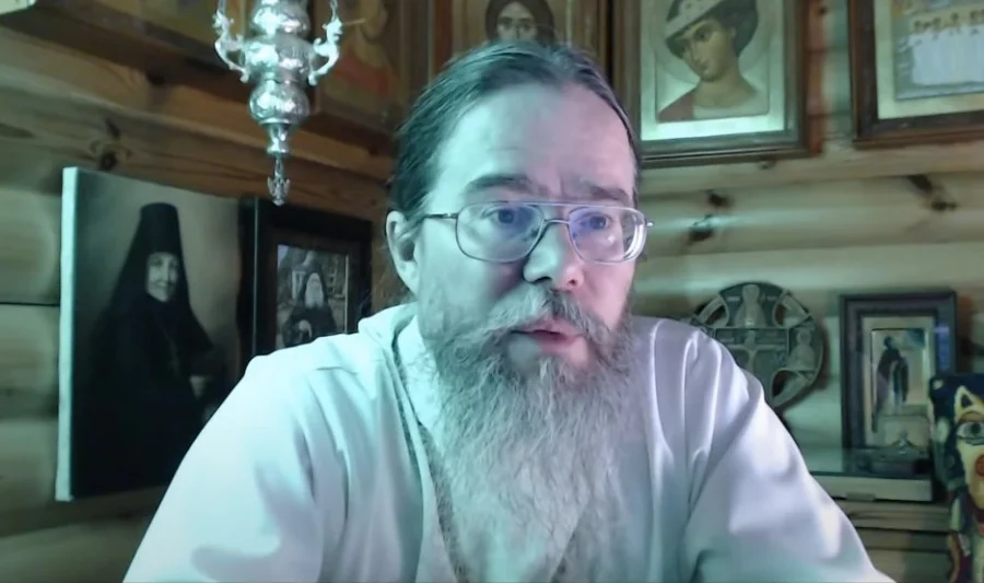 «Не будете молиться – снова повысят»: священник призвал россиян молиться за чиновников во избежание новой пенсионной реформы