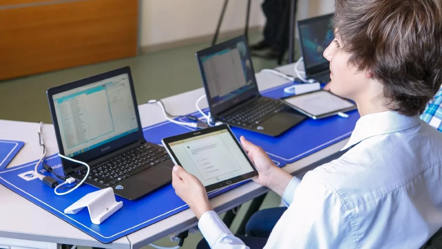 В России создают линейку ноутбуков для коррекционных педагогов и психологов