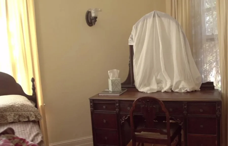 В РПЦ призвали отказаться от суеверий на поминках: что не одобряет церковь