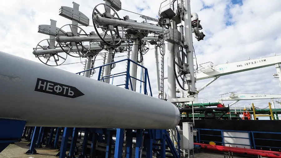 Российскую нефть хотят сделать «токсичной»: что происходит на рынке топлива