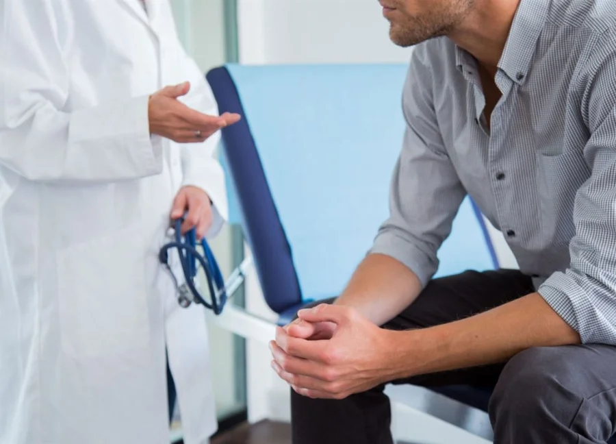 Цена привычки: как курение привело молодого мужчину к удалению мочевого пузыря