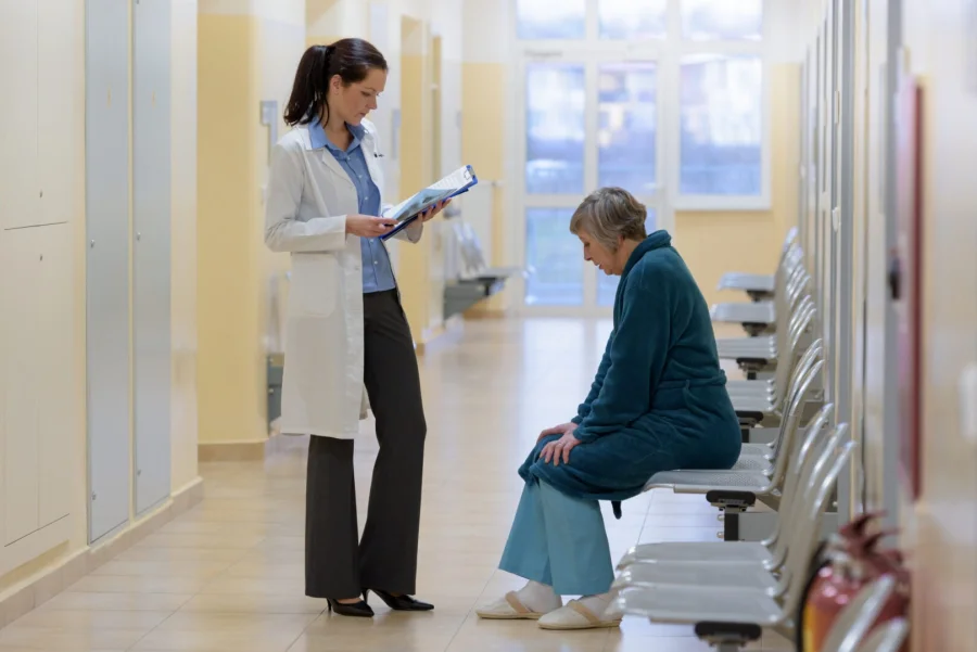 Больше не надо ждать неделями: новые сроки в поликлиниках России