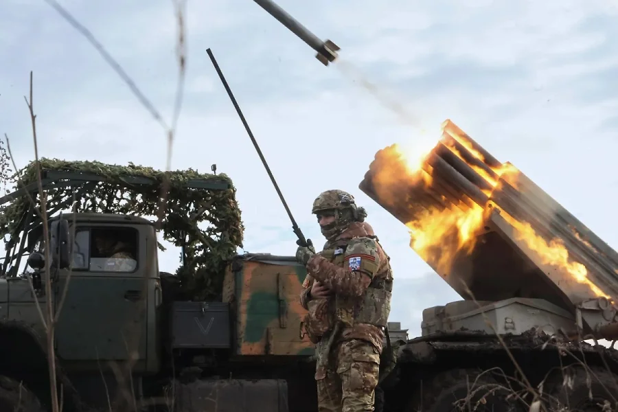 «Бахмутская мясорубка» возвращается, сводка СВО на 28 января: ВС РФ расширяют контроль сразу на нескольких направлениях, карта боевых действий