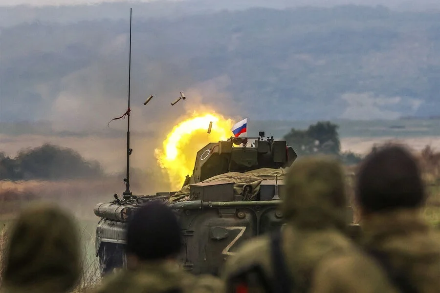 Сводка СВО от Юрия Подоляки 25 февраля 2026 года: «котёл» для ВСУ под Орестополем, освобождение Рождественского и нарастающее давление к Изюму и Сумам, карта боевых действий