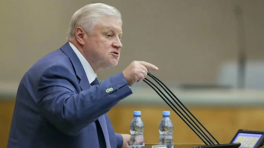 «Пенсии нищенские, связь режут»: Миронов резко раскритиковал ситуацию с Telegram и пенсионной системой