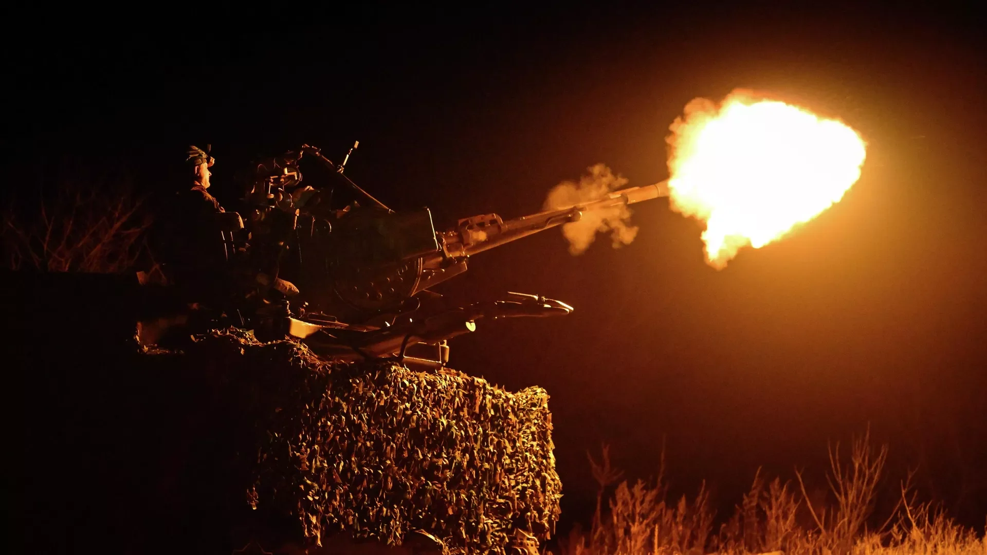 Взрывы в Ленинградской области 31 марта 2026: массированная атака БПЛА отражена, есть пострадавшие и разрушения