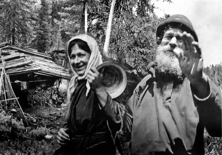 Затерянные в тайге: как семья староверов 40 лет пряталась от мира и не знала о Второй мировой войне?