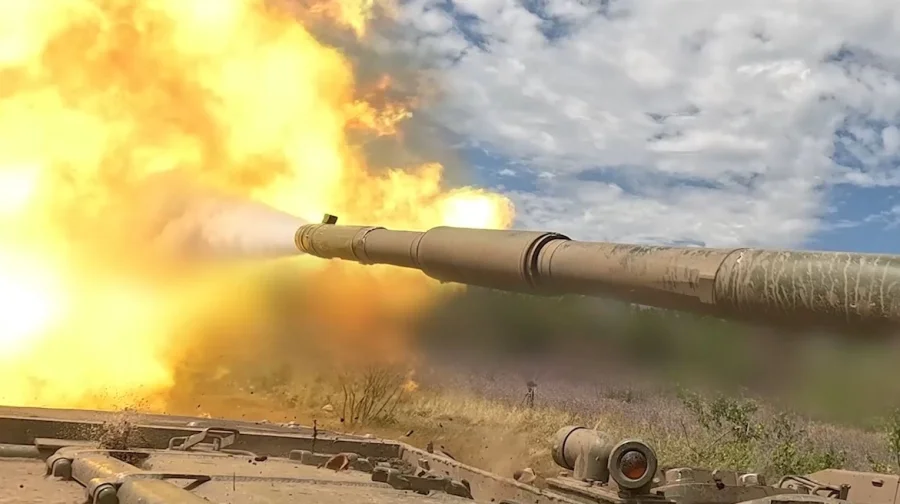 Купянск: ВСУ перебросили наёмников, пытаясь изолировать российские подразделения в центре города — карта боевых действий на 15 марта