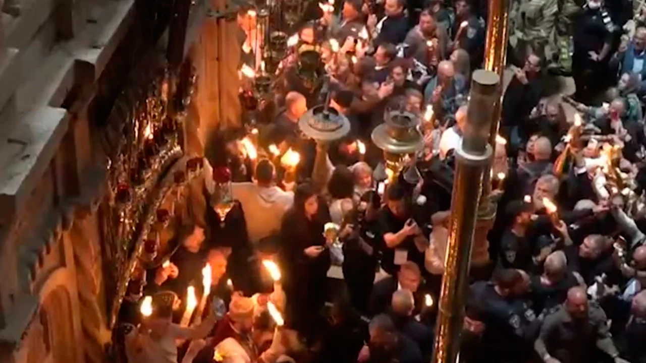 Две минуты, которые потрясли мир: парадокс Благодатного огня в 2026