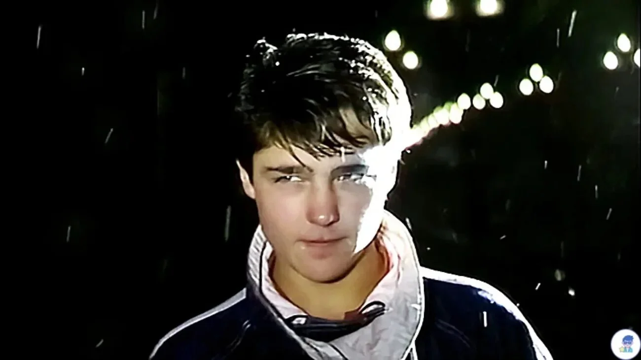 ИИ переосмыслил хит «Ласкового мая»: «Седая ночь» покоряет стадионы и мировые чарты