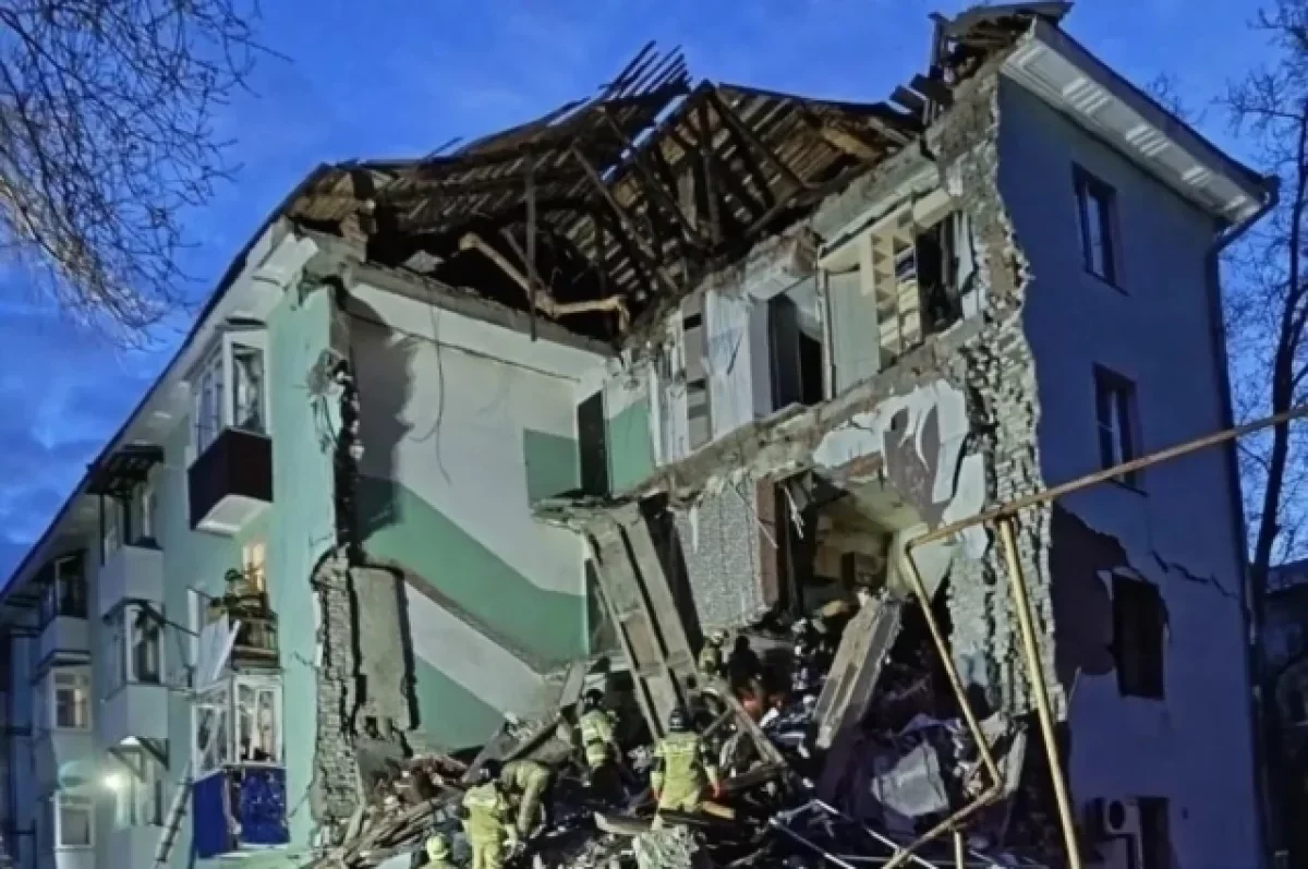 Ночная атака дронов на Сызрань 22 апреля: обрушение подъезда, пострадавшие и спасательная операция — что известно на данный момент