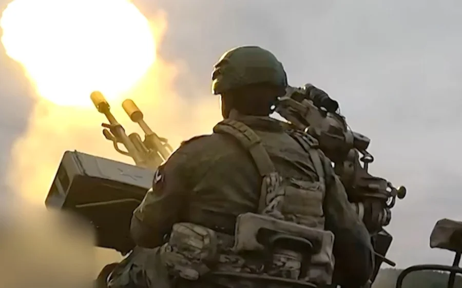 Ночная атака на Новороссийск 11 апреля: серия взрывов, работа ПВО и что известно к утру