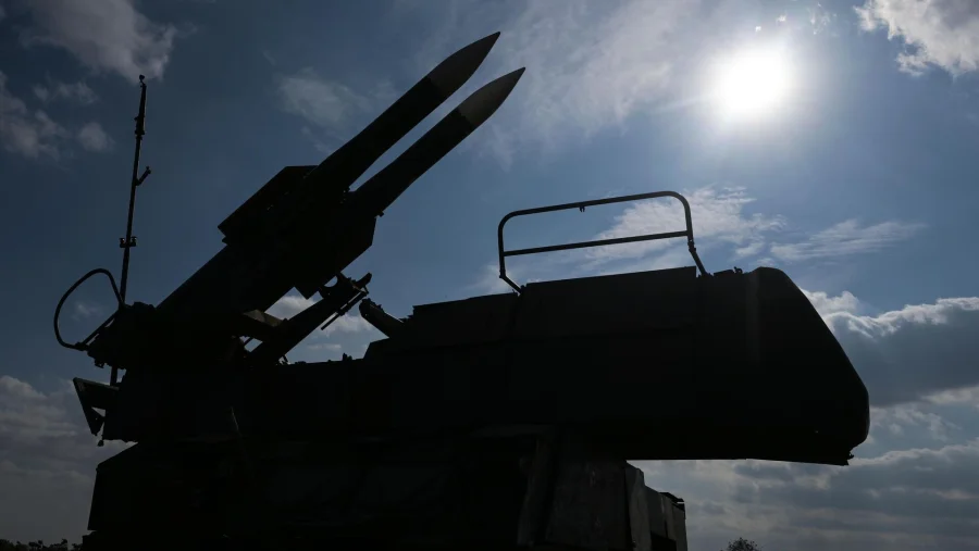 Ночная атака БПЛА на Ленинградскую область 7 апреля 2026 года: что известно о взрывах и работе ПВО