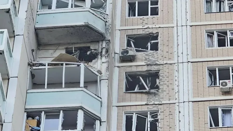 Масштабная атака БПЛА на Москву и Подмосковье: погибшие, удар по НПЗ и сбои в работе аэропортов