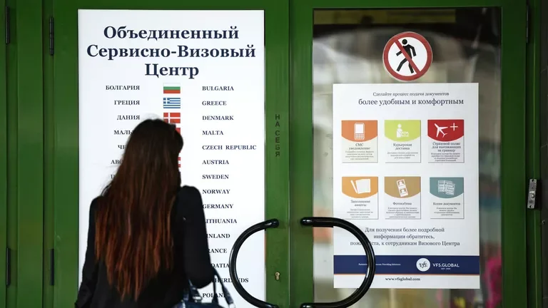 Шенген под замком: Евросоюз готовит новые визовые барьеры для россиян