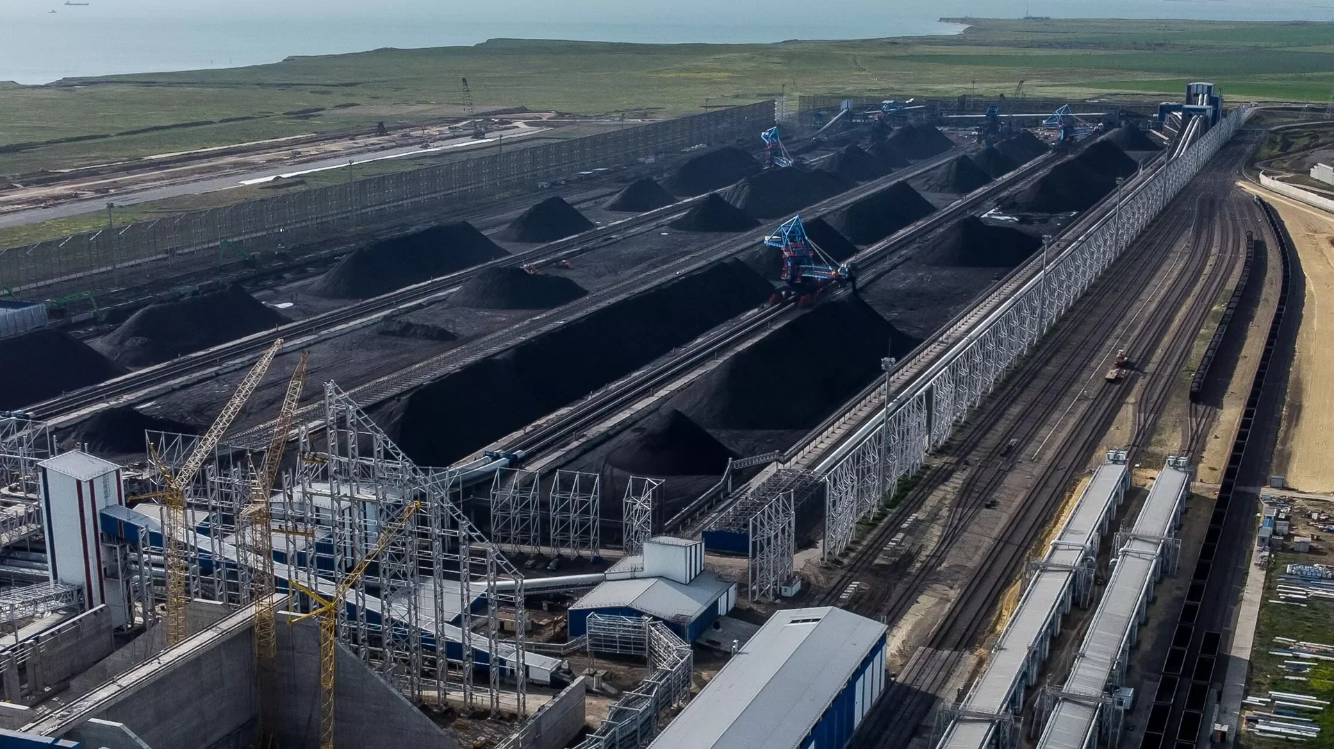 Уголь снова в топе: аналитики предсказали рекордный спрос в 2026 году