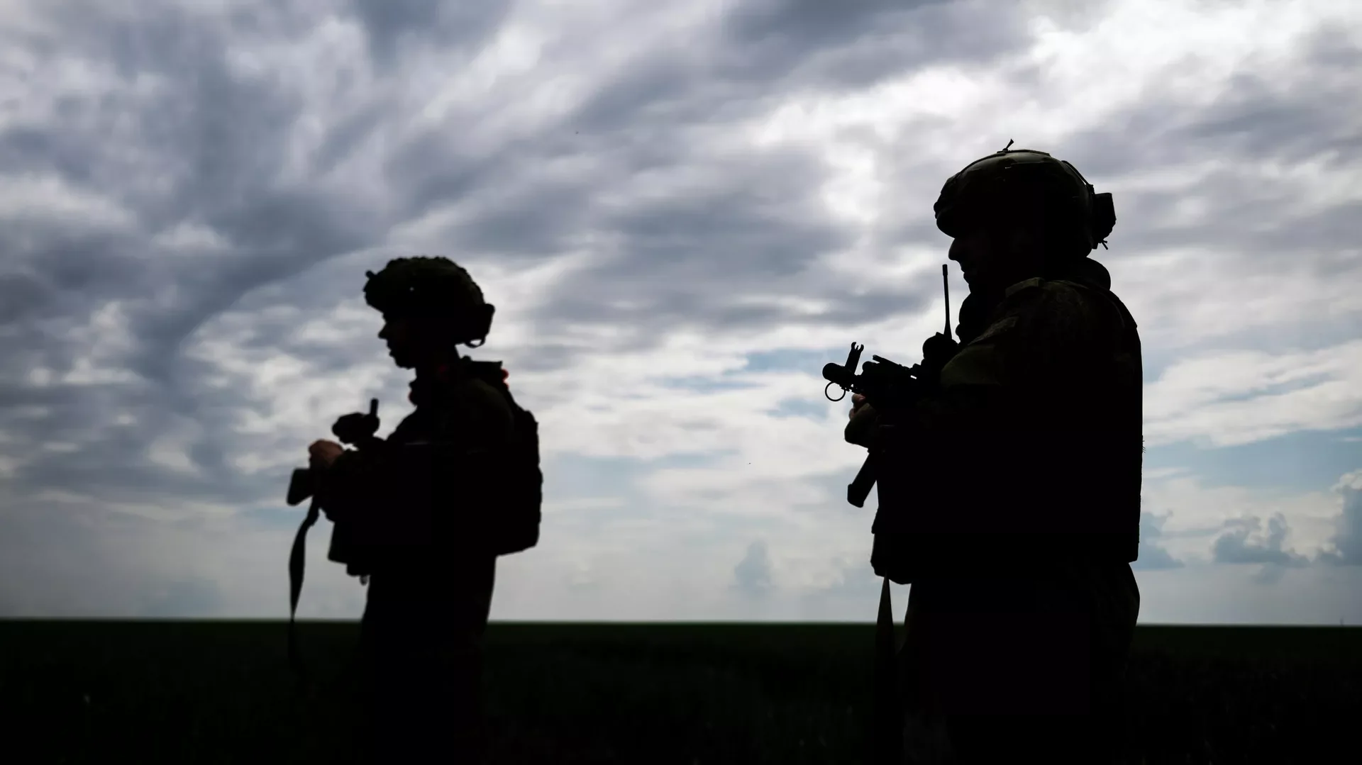 Российский флаг над Константиновкой и наступление по всей дуге: военная сводка 1571-го дня спецоперации