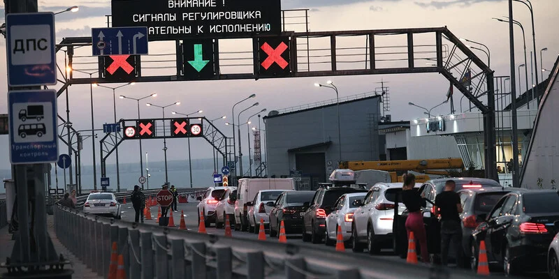 Пробки на Крымском мосту продолжают увеличиваться: актуальная обстановка на 9 июня 2026 года