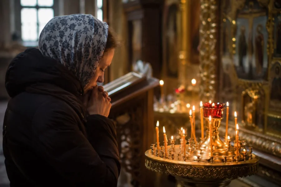 Формальная молитва не заменит живой веры: в РПЦ напомнили о главной ошибке верующих