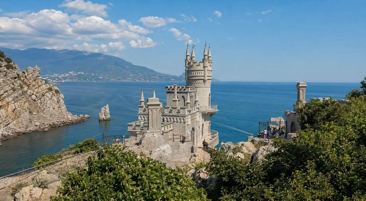 Обстановка в Крыму на сегодня, 24 июля 2026 года: безопасно ли отдыхать на полуострове, последние новости