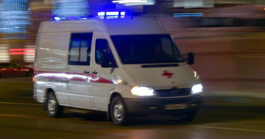 В Таганроге обломки ракеты упали на жилой многоквартирный дом: погибла женщина, идёт эвакуация жильцов