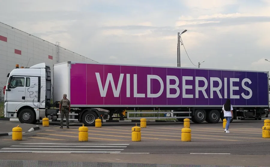 БПЛА вновь атакуют Сарапул: склад Wildberries охвачен огнём, эвакуация прошла успешно
