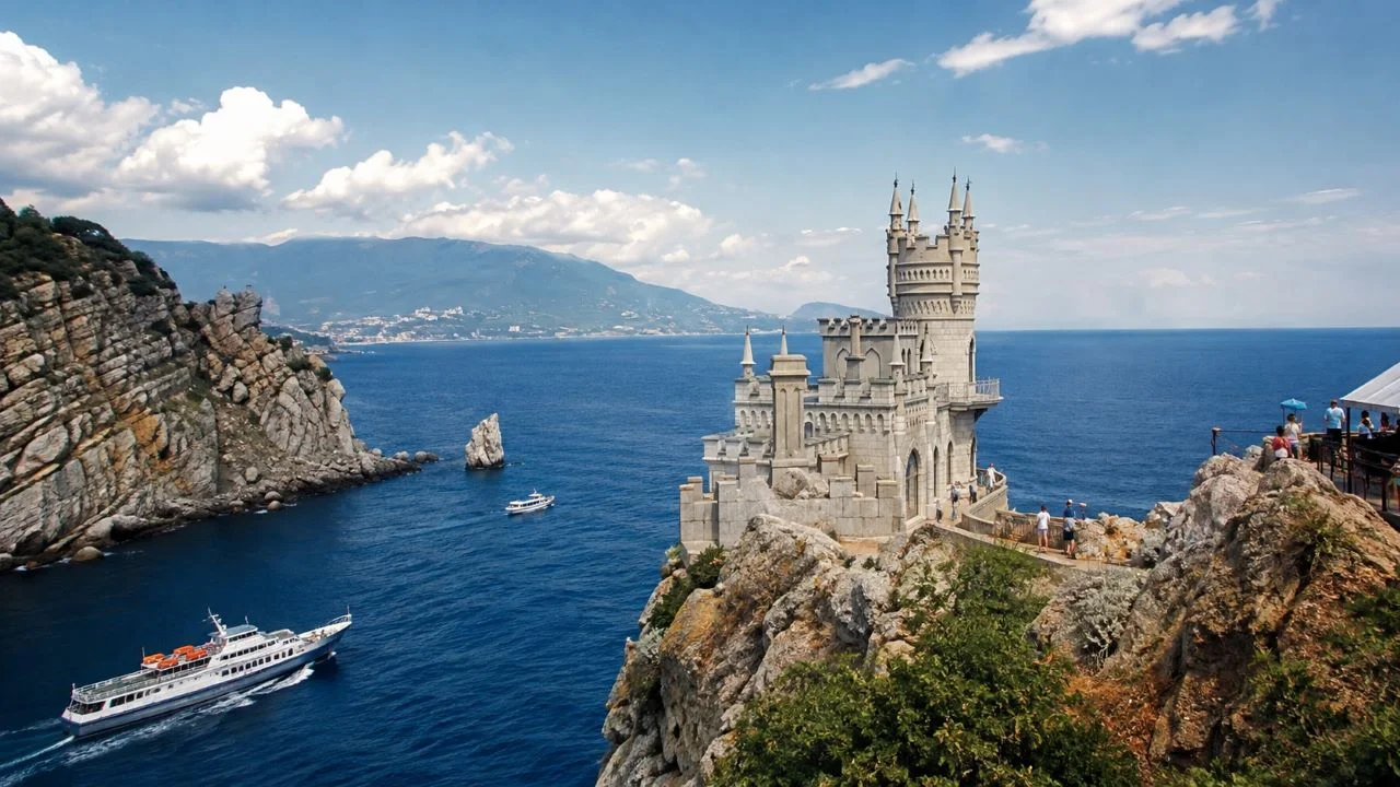 Обстановка в Крыму на 3 августа 2026 года: безопасно ли сейчас отдыхать на полуострове и что происходит сегодня