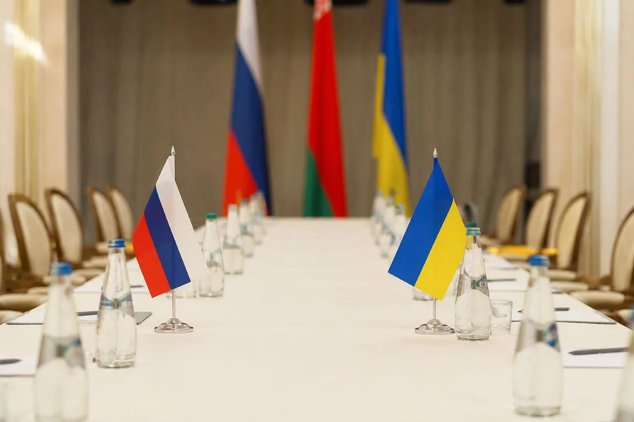 Переговоры РФ и Украины выходят на новый этап: возможно ли завершение СВО до конца 2026 года