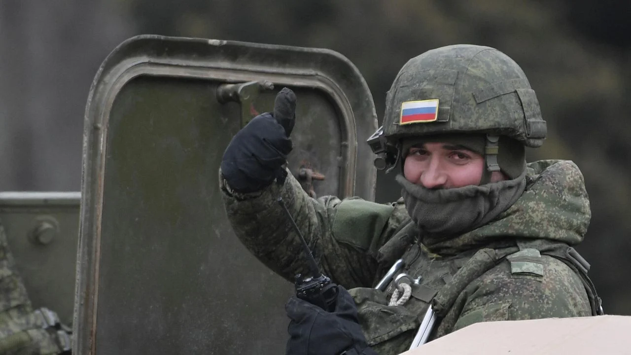 Юрий Подоляка сообщил о продвижении ВС РФ на ряде направлений: вечерняя сводка СВО на 1 августа 2026 года и обзор ситуации на фронте