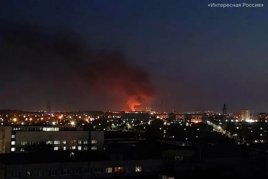 Луганск атаковали беспилотники: на окраинах города прогремела серия взрывов в ночь на 26 августа