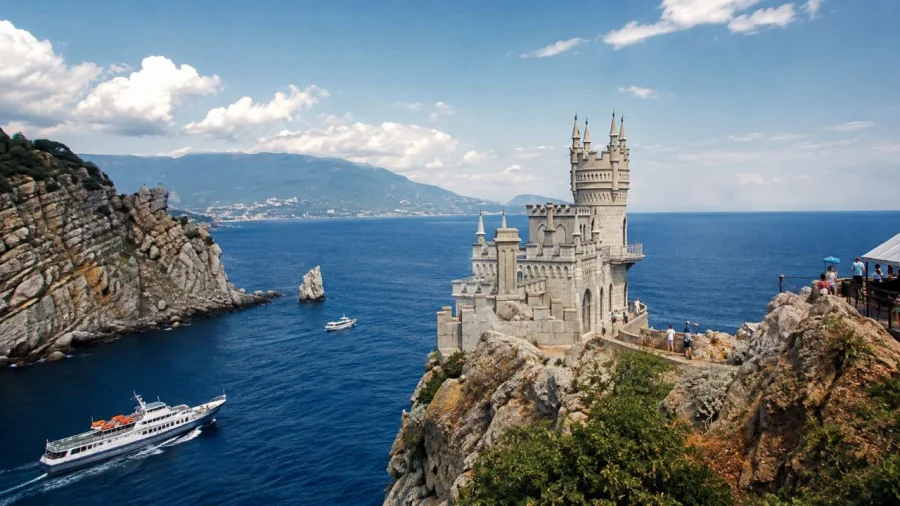 Обстановка в Крыму на 3 августа 2026 года: безопасно ли сейчас отдыхать на полуострове и что происходит сегодня