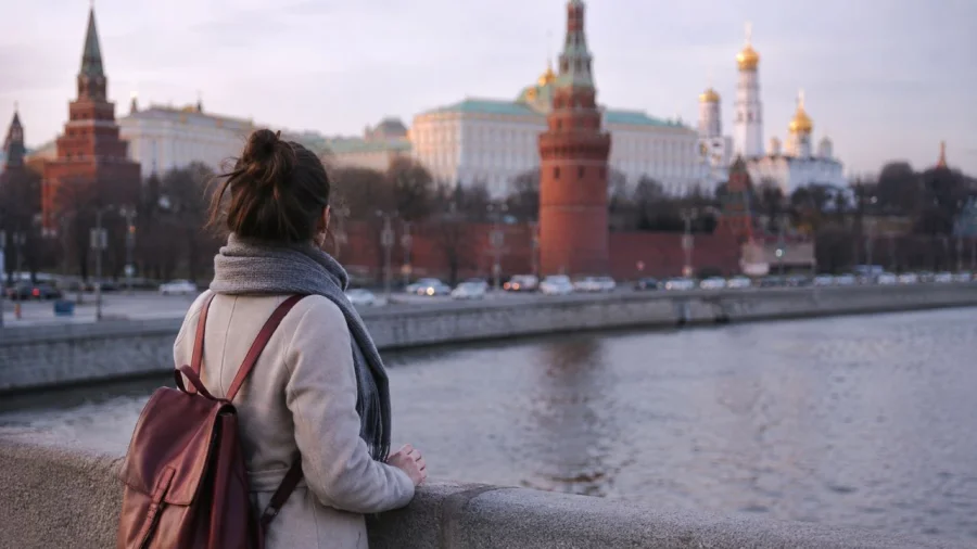 Свыше 600 иностранцев захотели переехать в Россию по специальной программе