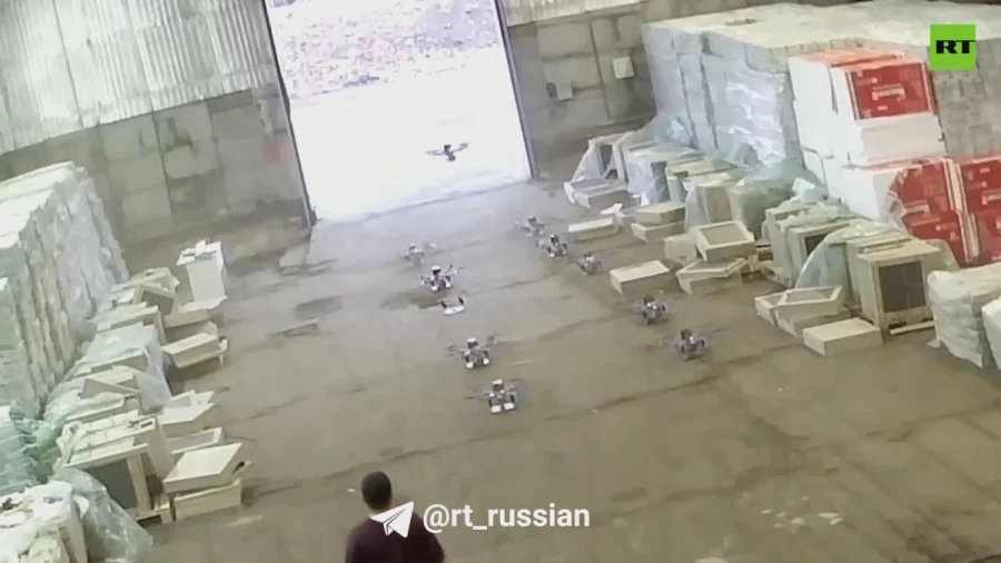 ФСБ: по делу о сорванной атаке 35 дронов на оборонный завод в Подмосковье арестованы восемь человек