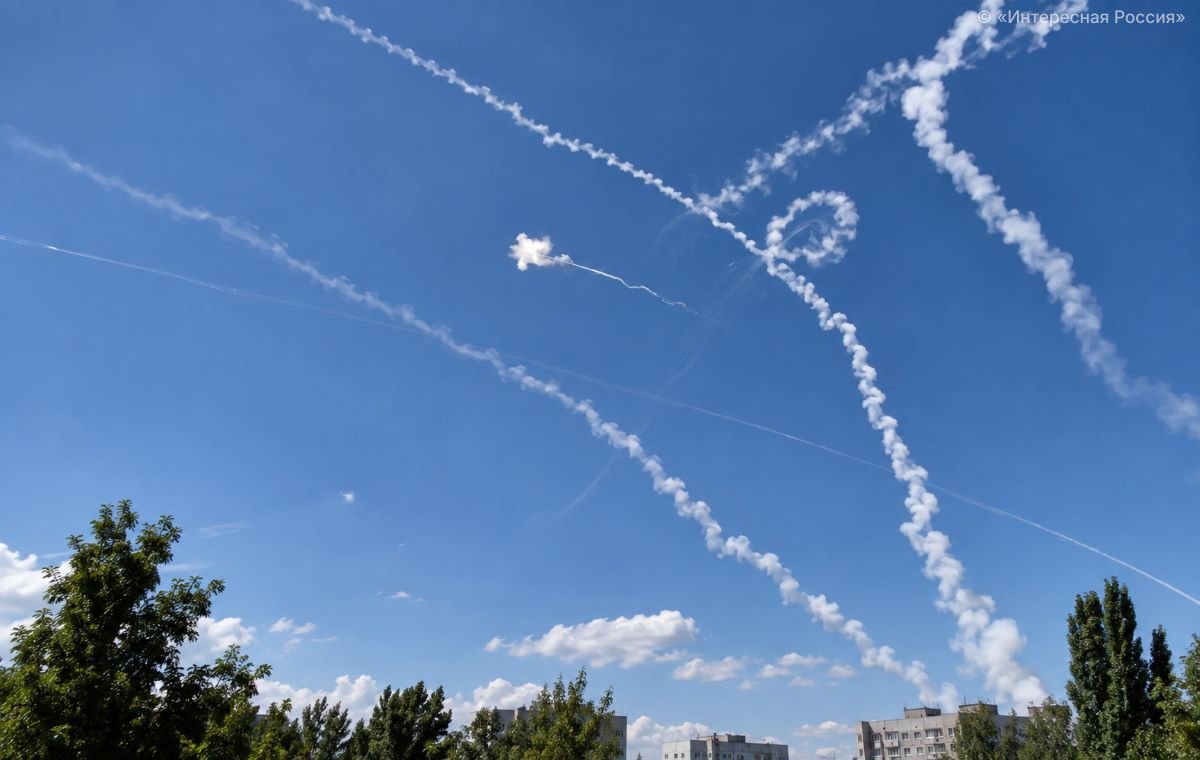 «С раннего утра ПВО отражают атаку»: Пермский край снова в зоне беспилотной угрозы, губернатор Махонин рассказал о ситуации в Прикамье