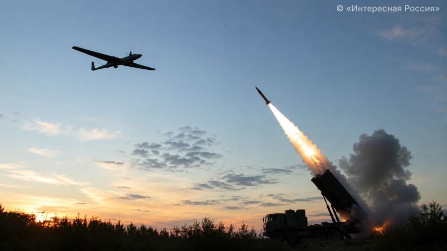 Ночь тревоги над Брянском: взрывы, вспышки в небе и обломки дронов в черте города — что известно о последствиях атаки 26 сентября