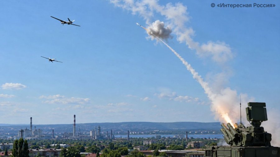 Сызрань пережила массированную атаку БПЛА: более 40 дронов уничтожены над Самарской областью
