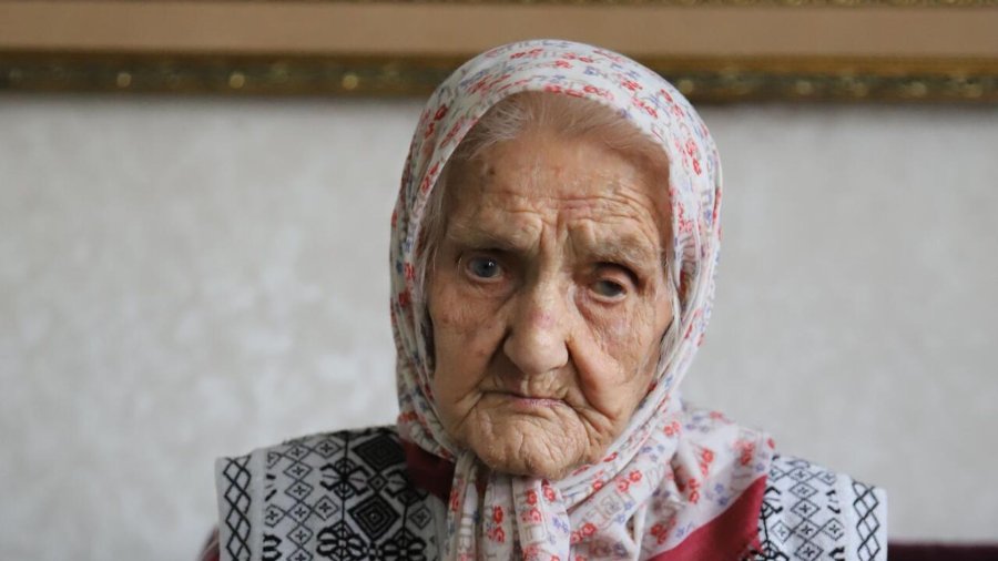 Старейшая жительница РФ празднует 121-летие: медики следят за ее здоровьем