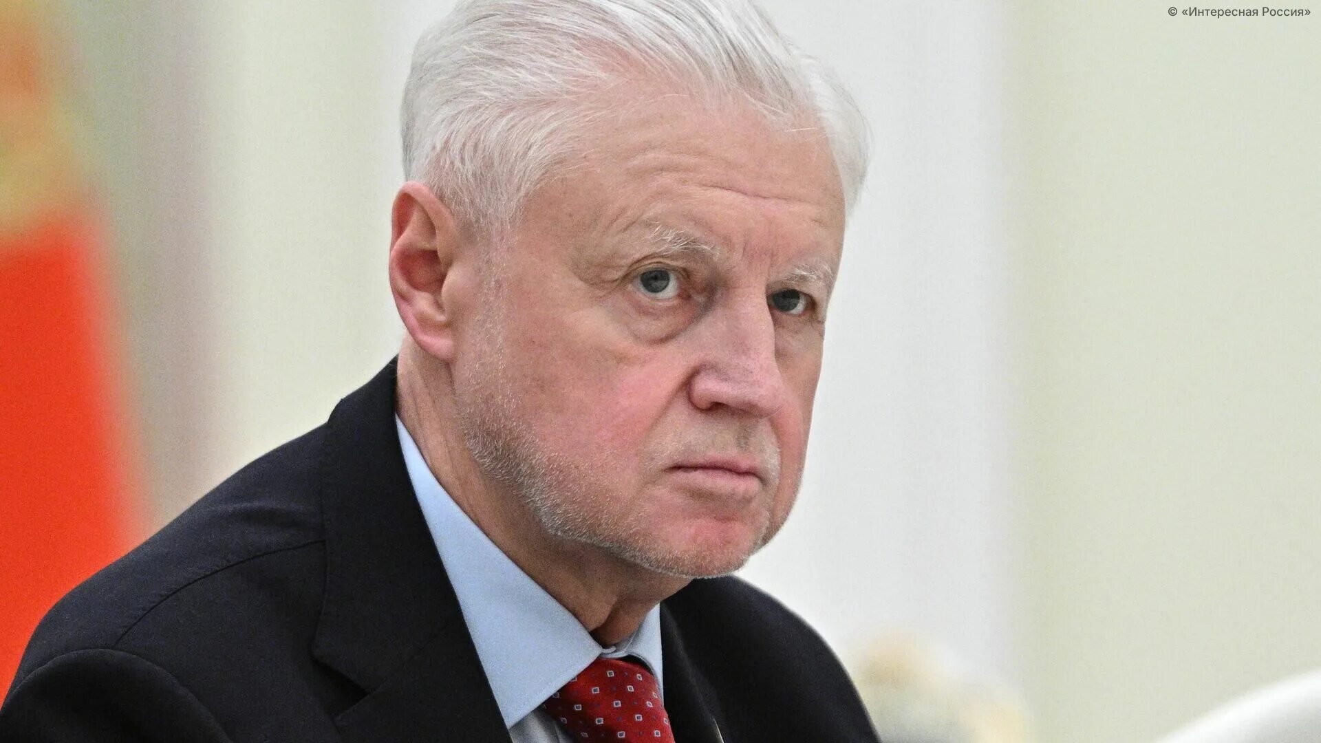 Миронов предложил сделать такси для семей с детьми дешевле обычного тарифа