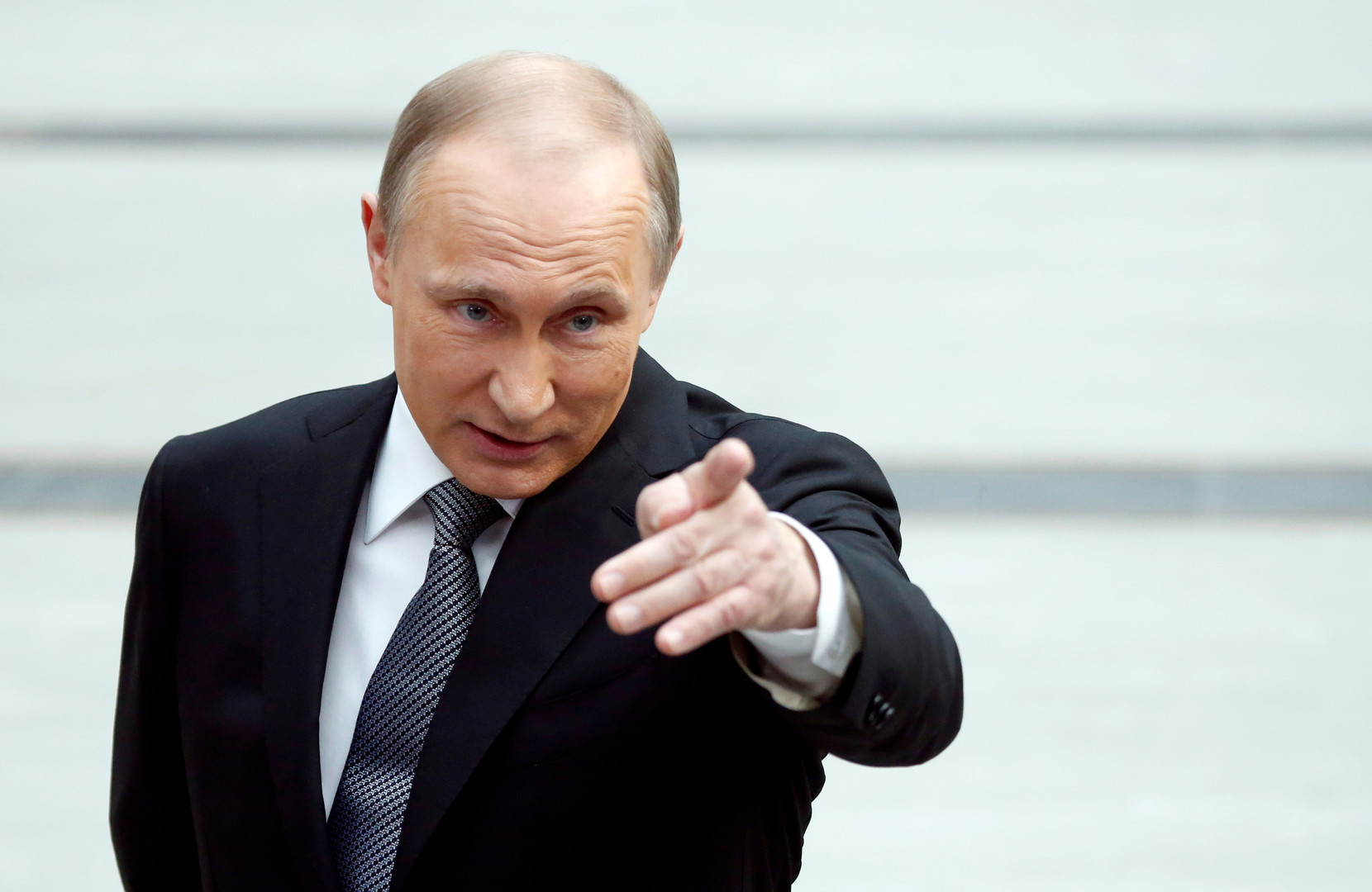«Побледнел и смутился»: как Путин поставил на место хамоватого журналиста из США