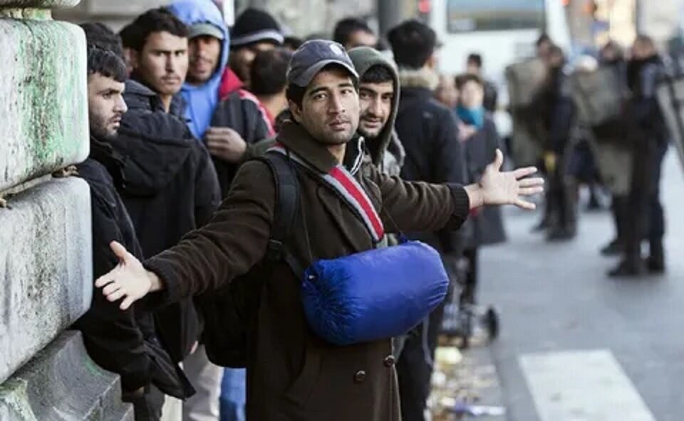 «Не хотим служить, не за этим ехали»: мигранты недовольны, их начали «дергать» в военкоматы